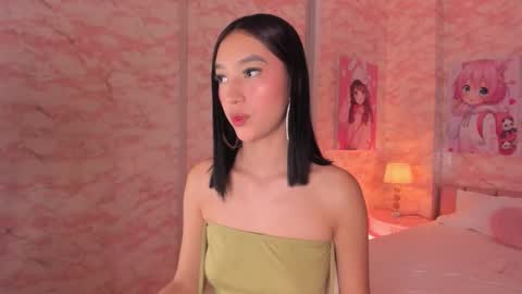 Snapshot of millieskinny_ chatting on March 5, 11:34 pm Ana Maria online show from March 5, 11:34 pm