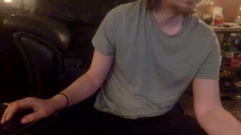 Snapshot of millionsmcgee chatting on February 15, 2:47 am Millions online show from February 15, 2:47 am