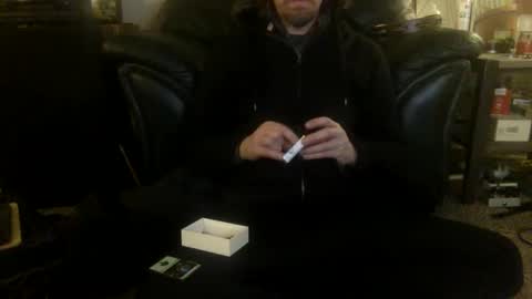 Snapshot of millionsmcgee chatting on February 18, 2:38 am Millions online show from February 18, 2:38 am