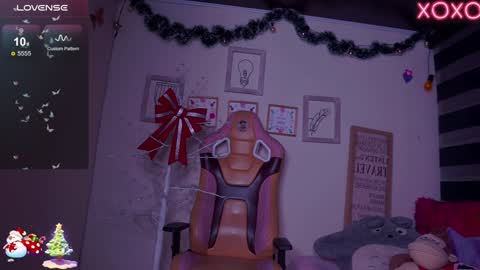 MILLY online show from December 14, 1:39 am