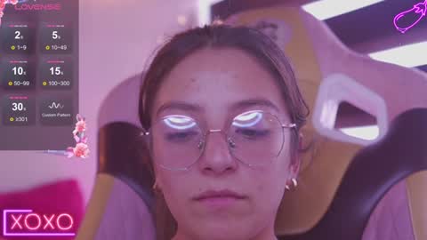 MILLY online show from February 8, 9:36 pm