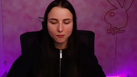 Milly online show from December 13, 7:04 am