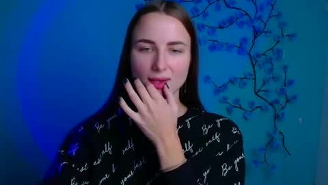 Milly online show from December 18, 7:03 am