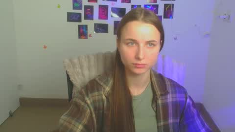 Snapshot of milly_liss chatting on May 22, 6:31 am Milly online show from May 22, 6:31 am