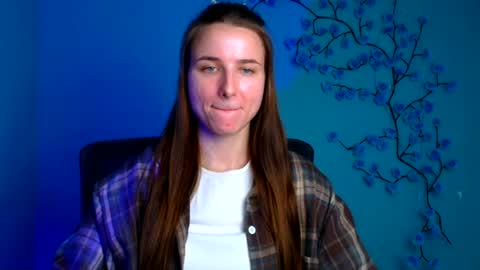 Snapshot of milly_liss chatting on July 8, 5:34 am Milly online show from July 8, 5:34 am