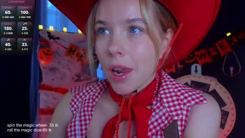 Milly    online show from October 31, 7:09 am