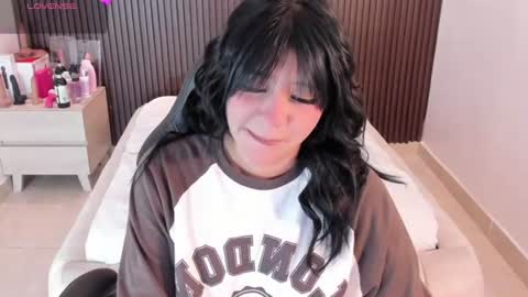 Snapshot of millyevans1 chatting on July 28, 3:24 am millyevans1 online show from July 28, 3:24 am