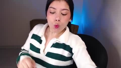 Emily  online show from July 7, 6:47 am