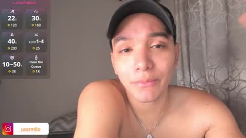 Snapshot of milo_saints chatting on November 20, 4:01 am Milo Saints online show from November 20, 4:01 am