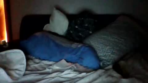 Snapshot of milten1987 chatting on January 24, 11:12 pm milten1987 online show from January 24, 11:12 pm