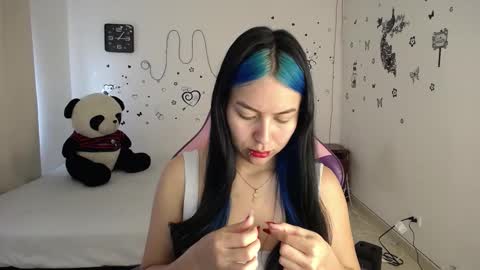 Snapshot of milusolers chatting on November 11, 12:49 pm Milusolers online show from November 11, 12:49 pm