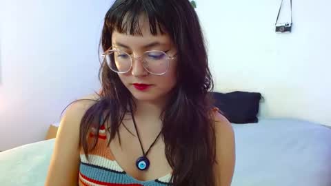 Snapshot of mily_baker chatting on January 13, 12:41 am mily_baker online show from January 13, 12:41 am