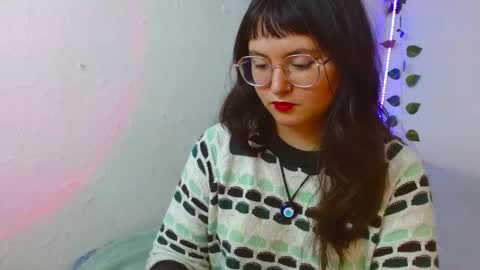 Snapshot of mily_baker chatting on February 14, 5:25 pm mily_baker online show from February 14, 5:25 pm