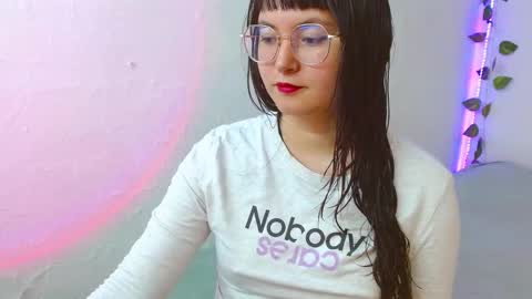 Snapshot of mily_baker chatting on February 17, 6:48 pm mily_baker online show from February 17, 6:48 pm