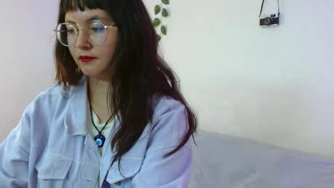 Snapshot of mily_baker chatting on March 3, 5:50 pm mily_baker online show from March 3, 5:50 pm