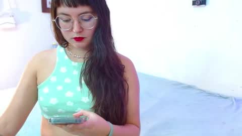 Snapshot of mily_baker chatting on September 12, 11:26 pm mily_baker online show from September 12, 11:26 pm