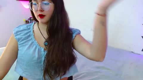 Snapshot of mily_baker chatting on October 2, 11:01 pm mily_baker online show from October 2, 11:01 pm