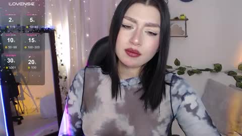 Mily online show from November 25, 2:28 pm