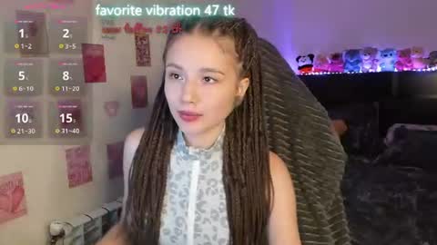 Snapshot of milyamess chatting on August 8, 6:10 pm Emily online show from August 8, 6:10 pm