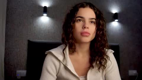 Linda online show from October 21, 1:12 pm