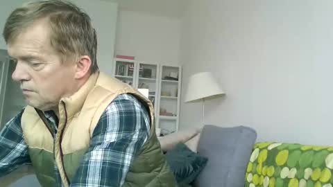 Milymen20 Skandinavian Polish man master fereskik straight mature online show from December 1, 9:36 am