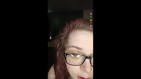 mimi142 online show from April 20, 11:46 am