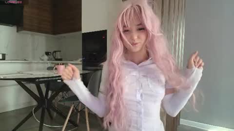 mimi cuute online show from June 16, 2:25 am