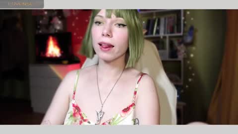 Snapshot of mimibunxo chatting on March 4, 5:11 am Mimi Bunny  online show from March 4, 5:11 am