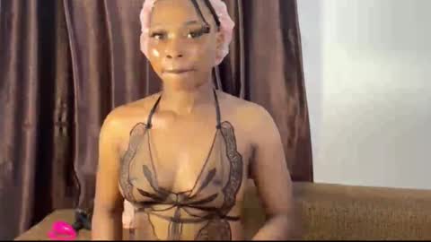 mimi online show from February 25, 4:05 pm