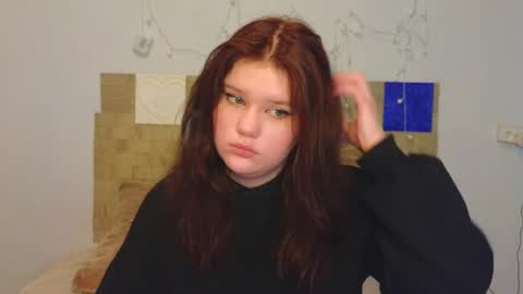 hi Im Mina  online show from May 30, 7:27 am