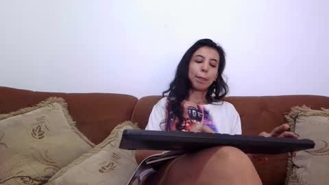 mina smith online show from September 25, 4:32 pm