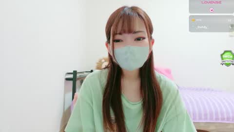 Snapshot of mina_x chatting on October 3, 1:46 am mina_x online show from October 3, 1:46 am