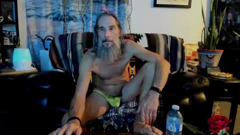 Snapshot of mindphuk chatting on February 16, 5:48 am mindphuk online show from February 16, 5:48 am