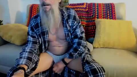 mindphuk online show from April 9, 12:10 am