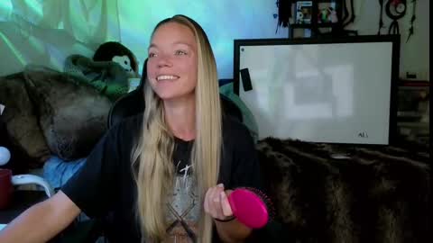 Mindy Mars online show from September 24, 2:53 pm