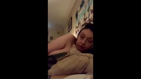 please subscribe to my fansly  please no video or photos must be recorded or re sold online show from April 1, 6:25 am