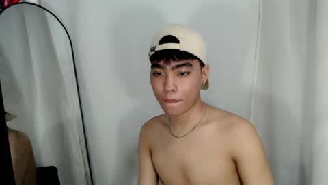 mingkla_man online show from May 23, 10:52 am