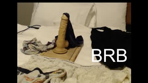 Snapshot of minime1920 chatting on February 26, 2:43 am minime1920 online show from February 26, 2:43 am