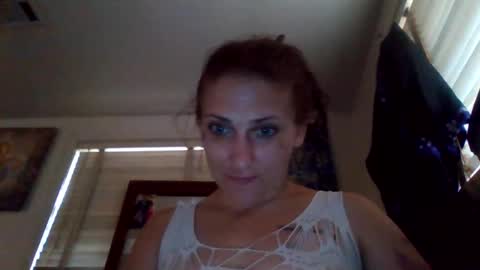 Snapshot of minnie2sexi chatting on May 21, 11:56 pm Minnie online show from May 21, 11:56 pm