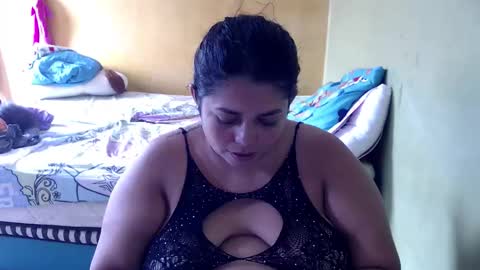 Andrea online show from February 7, 7:06 pm