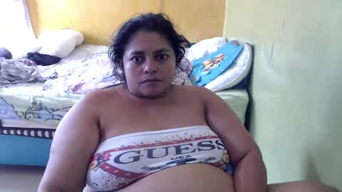 Snapshot of minnie_bbw69 chatting on April 23, 7:16 pm Andrea online show from April 23, 7:16 pm