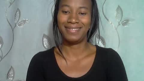 minouch211907 online show from March 22, 3:32 am