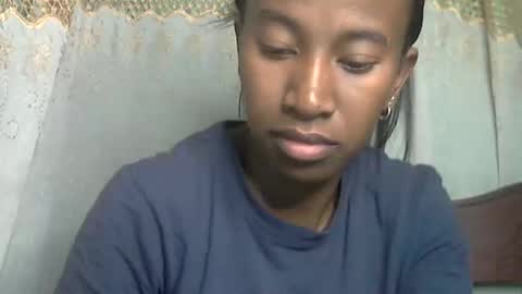 minouch211907 online show from June 6, 11:42 pm