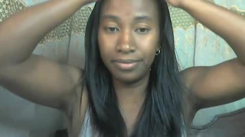 minouch211907 online show from June 16, 6:38 am