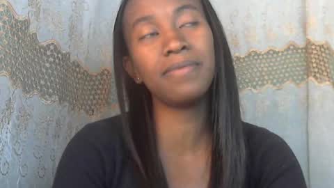 minouch211907 online show from June 24, 9:41 am