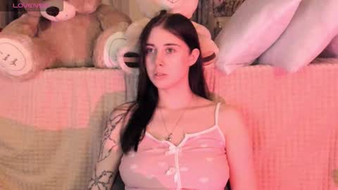 Snapshot of mionill chatting on January 11, 1:43 am Hi Im Naomi online show from January 11, 1:43 am