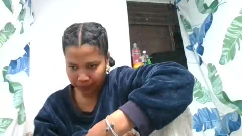 miora620846 online show from May 15, 7:48 am