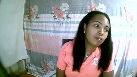 Snapshot of miorah chatting on January 14, 12:24 pm miorah online show from January 14, 12:24 pm