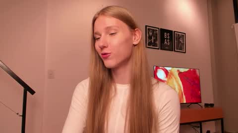 Mira online show from January 18, 1:31 am