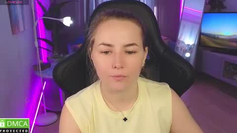 Snapshot of mira_mermayd chatting on June 20, 1:09 am Mira online show from June 20, 1:09 am